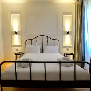 Magikrooms Colonna Apartamento
